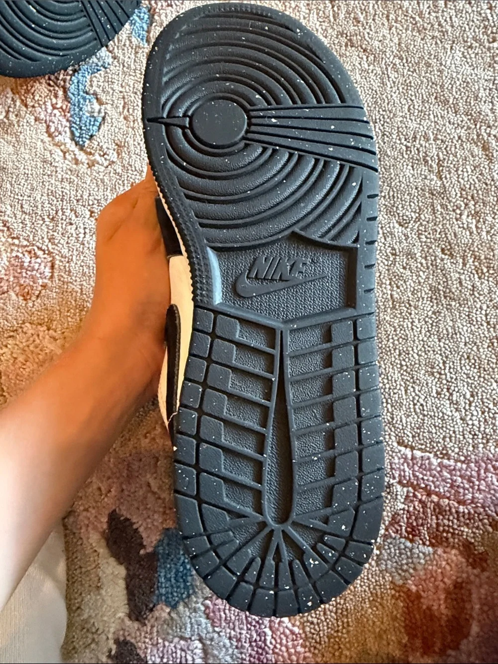 Nike Kids Black, White & Red Low-Top Sneakers